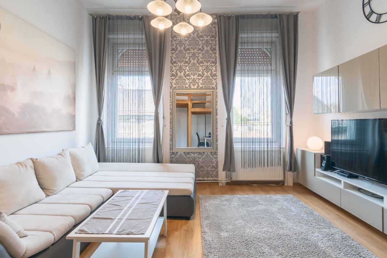 Bright Nest Liszt Academy Apartamento Budapeste Exterior foto